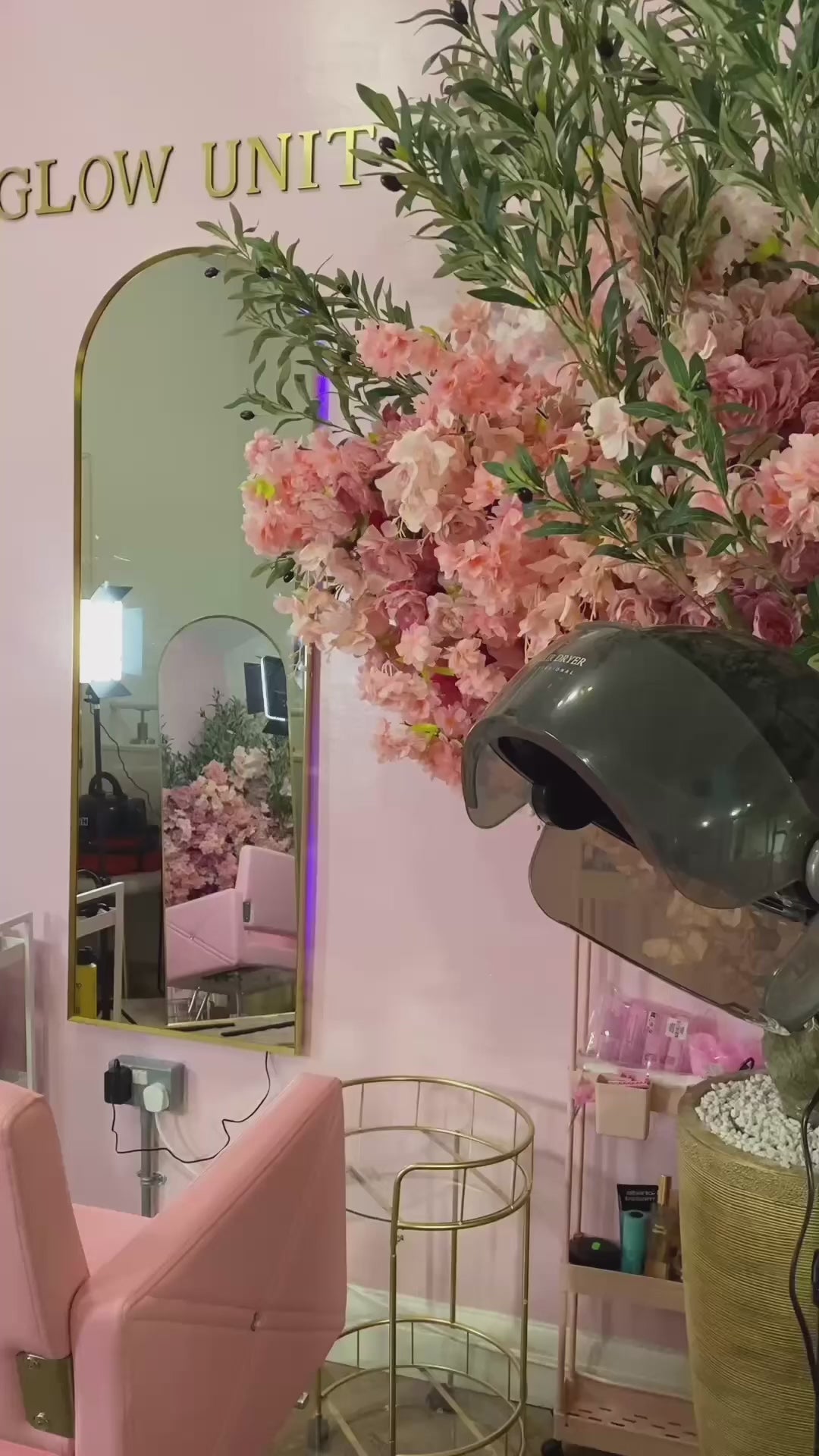 Load video: SOUTH WALES SALON